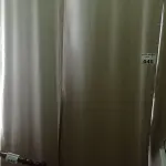 LOTE 045 - 01 LOTE COM CORTINAS (NO ESTADO, NÃO SABEMOS SE FUNCIONA. LEILÃO NÃO TEM GARANTIA E NEM DEVOLUÇÃO).