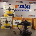 LOTE 291 - 06 – ESPREMEDORES DE FRUTAS (NO ESTADO, NÃO SABEMOS SE FUNCIONA. LEILÃO NÃO TEM GARANTIA E NEM DEVOLUÇÃO, SUJEITO A POSSÍVEIS AVARIAS VISÍVEIS/OCULTAS E/OU AUSÊNCIA DE COMPONENTES)