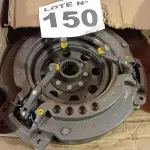 LOTE 150 - 01 - PLATO EMBREAGEM TRATOR MASSEY FERGUSON 55-X / 65-X LUK (NO ESTADO, NÃO SABEMOS SE FUNCIONA. LEILÃO NÃO TEM GARANTIA E NEM DEVOLUÇÃO, SUJEITO A POSSÍVEIS AVARIAS VISÍVEIS/OCULTAS E/OU AUSÊNCIA DE COMPONENTES)