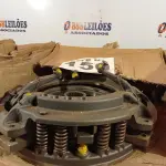 LOTE 150 - 01 - PLATO EMBREAGEM TRATOR MASSEY FERGUSON 55-X / 65-X LUK (NO ESTADO, NÃO SABEMOS SE FUNCIONA. LEILÃO NÃO TEM GARANTIA E NEM DEVOLUÇÃO, SUJEITO A POSSÍVEIS AVARIAS VISÍVEIS/OCULTAS E/OU AUSÊNCIA DE COMPONENTES)