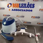 LOTE 133 - 01 - VAPORIZADOR DE ROUPAS EASYTOUCH PLUS PHILIPS WALITA AZUL 1600W 220VOLTS (NO ESTADO, NÃO SABEMOS SE FUNCIONA. LEILÃO NÃO TEM GARANTIA E NEM DEVOLUÇÃO, SUJEITO A POSSÍVEIS AVARIAS VISÍVEIS/OCULTAS E/OU AUSÊNCIA DE COMPONENTES)