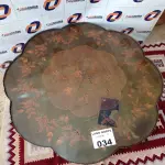 LOTE 034 - 01 MESA DECORATIVA (NO ESTADO, NÃO SABEMOS SE FUNCIONA. LEILÃO NÃO TEM GARANTIA E NEM DEVOLUÇÃO).