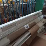 LOTE 325 - 01 LOTE DE MADEIRAS DIVERSAS (NO ESTADO, NÃO SABEMOS SE FUNCIONA. LEILÃO NÃO TEM GARANTIA E NEM DEVOLUÇÃO, SUJEITO A POSSÍVEIS AVARIAS VISÍVEIS/OCULTAS E/OU AUSÊNCIA DE COMPONENTES)
