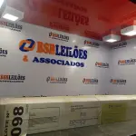 LOTE 098 - 01 – TENDA GAZEBO 2,40 X2,40 (NO ESTADO, NÃO SABEMOS SE FUNCIONA. LEILÃO NÃO TEM GARANTIA E NEM DEVOLUÇÃO, SUJEITO A POSSÍVEIS AVARIAS VISÍVEIS/OCULTAS E/OU AUSÊNCIA DE COMPONENTES)