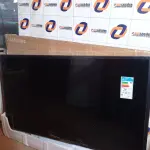 LOTE 274 - 01 SMART TV SAMSUNG LED 43" FULL HD T5300 (NO ESTADO, NÃO SABEMOS SE FUNCIONA. LEILÃO NÃO TEM GARANTIA E NEM DEVOLUÇÃO, SUJEITO A POSSÍVEIS AVARIAS VISÍVEIS/OCULTAS E/OU AUSÊNCIA DE COMPONENTES)