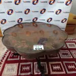 LOTE 034 - 01 MESA DECORATIVA (NO ESTADO, NÃO SABEMOS SE FUNCIONA. LEILÃO NÃO TEM GARANTIA E NEM DEVOLUÇÃO).