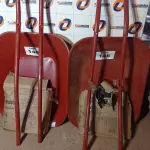 LOTE 146 - 02 - CARRINHOS DE MÃO (NO ESTADO, NÃO SABEMOS SE FUNCIONA. LEILÃO NÃO TEM GARANTIA E NEM DEVOLUÇÃO, SUJEITO A POSSÍVEIS AVARIAS VISÍVEIS/OCULTAS E/OU AUSÊNCIA DE COMPONENTES)