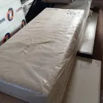 LOTE 173 - 01 - GUARDA-ROUPA INFANTIL SLOAN 3 PORTAS COM BRANCO (NO ESTADO, NÃO SABEMOS SE FUNCIONA. LEILÃO NÃO TEM GARANTIA E NEM DEVOLUÇÃO, SUJEITO A POSSÍVEIS AVARIAS VISÍVEIS/OCULTAS E/OU AUSÊNCIA DE COMPONENTES)