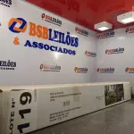 LOTE 119 - 01 – TENDA GAZEBO 2,40 X2,40 (NO ESTADO, NÃO SABEMOS SE FUNCIONA. LEILÃO NÃO TEM GARANTIA E NEM DEVOLUÇÃO, SUJEITO A POSSÍVEIS AVARIAS VISÍVEIS/OCULTAS E/OU AUSÊNCIA DE COMPONENTES)