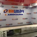 LOTE 091 - 01 – TENDA GAZEBO 2,40 X2,40 (NO ESTADO, NÃO SABEMOS SE FUNCIONA. LEILÃO NÃO TEM GARANTIA E NEM DEVOLUÇÃO, SUJEITO A POSSÍVEIS AVARIAS VISÍVEIS/OCULTAS E/OU AUSÊNCIA DE COMPONENTES)