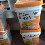 LOTE 191 - 02 - TINTAS ACRÍLICA EUCALAR 18 LITROS (NO ESTADO, NÃO SABEMOS SE FUNCIONA. LEILÃO NÃO TEM GARANTIA E NEM DEVOLUÇÃO, SUJEITO A POSSÍVEIS AVARIAS VISÍVEIS/OCULTAS E/OU AUSÊNCIA DE COMPONENTES)