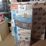 LOTE 124 - 01 - PISCINA ESTRUTURAL 9150L CIRCULAR DELUXE 220V + ESCADA (NO ESTADO, NÃO SABEMOS SE FUNCIONA. LEILÃO NÃO TEM GARANTIA E NEM DEVOLUÇÃO, SUJEITO A POSSÍVEIS AVARIAS VISÍVEIS/OCULTAS E/OU AUSÊNCIA DE COMPONENTES)