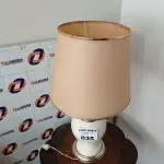 LOTE 035 - 01 ABAJUR EM CERÂMICA DECORATIVO.  (NO ESTADO, NÃO SABEMOS SE FUNCIONA. LEILÃO NÃO TEM GARANTIA E NEM DEVOLUÇÃO).