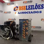 LOTE 131 - 01 UNIDADE CONDENSADORA EMBRACO 1/3+ HP UFF033 + XZ (UFI12HBX) 220V R134A (NO ESTADO, NÃO SABEMOS SE FUNCIONA. LEILÃO NÃO TEM GARANTIA E NEM DEVOLUÇÃO, SUJEITO A POSSÍVEIS AVARIAS VISÍVEIS/OCULTAS E/OU AUSÊNCIA DE COMPONENTES)