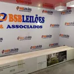 LOTE 119 - 01 – TENDA GAZEBO 2,40 X2,40 (NO ESTADO, NÃO SABEMOS SE FUNCIONA. LEILÃO NÃO TEM GARANTIA E NEM DEVOLUÇÃO, SUJEITO A POSSÍVEIS AVARIAS VISÍVEIS/OCULTAS E/OU AUSÊNCIA DE COMPONENTES)