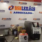 LOTE 225 - 01 NOBREAK SMS E VÁRIOS TRANSFORMADORES PEQUENOS (NO ESTADO, NÃO SABEMOS SE FUNCIONA. LEILÃO NÃO TEM GARANTIA E NEM DEVOLUÇÃO).
