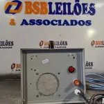 LOTE 023 - 01 FONTE/CARREGADOR DE BATERIAS/AUXILIAR DE PARTIDA CASEIRA. (NO ESTADO, LEILÃO NÃO TEM GARANTIA E NEM DEVOLUÇÃO, SUJEITO A POSSÍVEIS AVARIAS VISÍVEIS/OCULTAS E/OU AUSÊNCIA DE COMPONENTES).