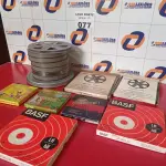 LOTE 077 - 01 LOTE COM ROLO DE FILME PARA PROJETOR ANTIGO (NO ESTADO, NÃO SABEMOS SE FUNCIONA. LEILÃO NÃO TEM GARANTIA E NEM DEVOLUÇÃO).