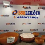 LOTE 190 - 01 LOTE C/PANELAS DE BARRO (NO ESTADO, NÃO SABEMOS SE FUNCIONA. LEILÃO NÃO TEM GARANTIA E NEM DEVOLUÇÃO).