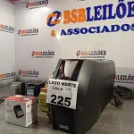 LOTE 225 - 01 NOBREAK SMS E VÁRIOS TRANSFORMADORES PEQUENOS (NO ESTADO, NÃO SABEMOS SE FUNCIONA. LEILÃO NÃO TEM GARANTIA E NEM DEVOLUÇÃO).