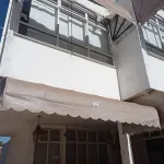 LOTE 271 - 06 TOLDOS PARA JANELA SENDO 02 INTEIROS (NO ESTADO, NÃO SABEMOS SE FUNCIONA. LEILÃO NÃO TEM GARANTIA E NEM DEVOLUÇÃO).