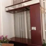 LOTE 237 - 01 BARZINHO EM MADEIRA (NO ESTADO, NÃO SABEMOS SE FUNCIONA. LEILÃO NÃO TEM GARANTIA E NEM DEVOLUÇÃO).