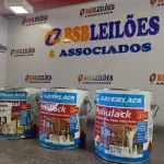 LOTE 003 - 03 GALÕES DE VERNIZ SAYERLACK 3,6L SENDO 02 MARÍTIMOS. (NO ESTADO, LEILÃO NÃO TEM GARANTIA E NEM DEVOLUÇÃO, SUJEITO A POSSÍVEIS AVARIAS VISÍVEIS/OCULTAS E/OU AUSÊNCIA DE COMPONENTES).