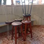 LOTE 269 - 08 BANQUETAS ALTAS (NO ESTADO, NÃO SABEMOS SE FUNCIONA. LEILÃO NÃO TEM GARANTIA E NEM DEVOLUÇÃO).