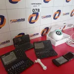 LOTE 078 - 01 CÂMERA WIFI,03 AGENDAS ELETRÔNICAS E 01CELULAR MOTOROLA (NO ESTADO, NÃO SABEMOS SE FUNCIONA. LEILÃO NÃO TEM GARANTIA E NEM DEVOLUÇÃO).