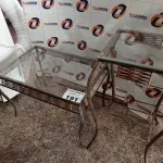 LOTE 191 -  02 APARADORES COM TAMPO DE VIDRO (NO ESTADO, NÃO SABEMOS SE FUNCIONA. LEILÃO NÃO TEM GARANTIA E NEM DEVOLUÇÃO).