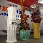 LOTE 189 - 03 JARROS PARA FLORES (NO ESTADO, NÃO SABEMOS SE FUNCIONA. LEILÃO NÃO TEM GARANTIA E NEM DEVOLUÇÃO).