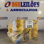 LOTE 026 - 06 LATAS DE ADESIVO ESTRUTURAL DE BASE EPÓXI MEDIA FLUIDEZ COMPONENTES A+B. (NO ESTADO, LEILÃO NÃO TEM GARANTIA E NEM DEVOLUÇÃO, SUJEITO A POSSÍVEIS AVARIAS VISÍVEIS/OCULTAS E/OU AUSÊNCIA DE COMPONENTES).