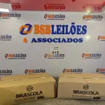 LOTE 015 - 02 CAIXAS COM COLA TUBO ST BRASCOLA 15 FRASCOS CADA. (NO ESTADO, LEILÃO NÃO TEM GARANTIA E NEM DEVOLUÇÃO, SUJEITO A POSSÍVEIS AVARIAS VISÍVEIS/OCULTAS E/OU AUSÊNCIA DE COMPONENTES).