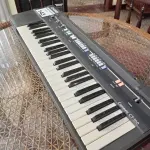 LOTE 143 - 01 TECLADO CASSIO CACIOTONE CT 360 (NO ESTADO, NÃO SABEMOS SE FUNCIONA. LEILÃO NÃO TEM GARANTIA E NEM DEVOLUÇÃO). 