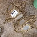 LOTE 199 - 02 LUSTRES EM METAL (NO ESTADO, NÃO SABEMOS SE FUNCIONA. LEILÃO NÃO TEM GARANTIA E NEM DEVOLUÇÃO).