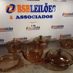 LOTE 118 - 04 PANELAS DE VIDRO E 02 TRAVESSAS (NO ESTADO, NÃO SABEMOS SE FUNCIONA. LEILÃO NÃO TEM GARANTIA E NEM DEVOLUÇÃO).