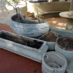 LOTE 280 - 04 JARROS PARA PLANTAS (NO ESTADO, NÃO SABEMOS SE FUNCIONA. LEILÃO NÃO TEM GARANTIA E NEM DEVOLUÇÃO).