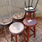LOTE 269 - 08 BANQUETAS ALTAS (NO ESTADO, NÃO SABEMOS SE FUNCIONA. LEILÃO NÃO TEM GARANTIA E NEM DEVOLUÇÃO).