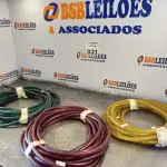 LOTE 031 - 03 ROLOS DE MANGUEIRA DE LED CORES DIVERSAS. (NO ESTADO, LEILÃO NÃO TEM GARANTIA E NEM DEVOLUÇÃO, SUJEITO A POSSÍVEIS AVARIAS VISÍVEIS/OCULTAS E/OU AUSÊNCIA DE COMPONENTES).