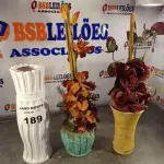 LOTE 189 - 03 JARROS PARA FLORES (NO ESTADO, NÃO SABEMOS SE FUNCIONA. LEILÃO NÃO TEM GARANTIA E NEM DEVOLUÇÃO).