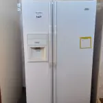 LOTE 147 - 01 GELADEIRA BOSCH 02 PORTAS 127 VOLTS (NO ESTADO, NÃO SABEMOS SE FUNCIONA. LEILÃO NÃO TEM GARANTIA E NEM DEVOLUÇÃO). 