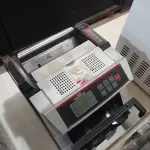 LOTE 079 - 01 CONTADORA DE MOEDAS E 02 CONTADORAS DE CÉDULAS MARCAS E MODELOS DIVERSOS. (NO ESTADO, LEILÃO NÃO TEM GARANTIA E NEM DEVOLUÇÃO, SUJEITO A POSSÍVEIS AVARIAS VISÍVEIS/OCULTAS E/OU AUSÊNCIA DE COMPONENTES).