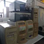 LOTE 103 - 05 CPU, 02 IMPRESSORAS E 01 ESTABILIZADOR MARCAS E MODELOS DIVERSOS PARA RETIRADA DE PEÇAS. (NO ESTADO, LEILÃO NÃO TEM GARANTIA E NEM DEVOLUÇÃO, SUJEITO A POSSÍVEIS AVARIAS VISÍVEIS/OCULTAS E/OU AUSÊNCIA DE COMPONENTES).