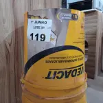 LOTE 119 - 02 BALDES DE ADITIVO IMPERMEABILIZANTE PARA CONCRETOS E ARGAMASSAS VEDACIT COM AVARIAS. (NO ESTADO, LEILÃO NÃO TEM GARANTIA E NEM DEVOLUÇÃO, SUJEITO A POSSÍVEIS AVARIAS VISÍVEIS/OCULTAS E/OU AUSÊNCIA DE COMPONENTES).