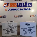 LOTE 069 - 02 CAIXAS COM BISNAGAS DE SILICONE ACÉTICO TRANSPARENTE 50G. (NO ESTADO, LEILÃO NÃO TEM GARANTIA E NEM DEVOLUÇÃO, SUJEITO A POSSÍVEIS AVARIAS VISÍVEIS/OCULTAS E/OU AUSÊNCIA DE COMPONENTES).