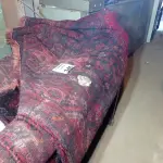 LOTE 340 - 01 TAPETE. (NO ESTADO, LEILÃO NÃO TEM GARANTIA E NEM DEVOLUÇÃO, SUJEITO A POSSÍVEIS AVARIAS VISÍVEIS/OCULTAS E/OU AUSÊNCIA DE COMPONENTES).