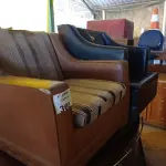 LOTE 369 - 02 POLTRONAS DO VOVÔ. (NO ESTADO, LEILÃO NÃO TEM GARANTIA E NEM DEVOLUÇÃO, SUJEITO A POSSÍVEIS AVARIAS VISÍVEIS/OCULTAS E/OU AUSÊNCIA DE COMPONENTES).