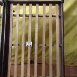 LOTE 373 - 01 CAMA DE SOLTEIRO EM IMBUIA DO POLO MADEIREIRO DO RIO GRANDE DO SUL. (NO ESTADO, LEILÃO NÃO TEM GARANTIA E NEM DEVOLUÇÃO, SUJEITO A POSSÍVEIS AVARIAS VISÍVEIS/OCULTAS E/OU AUSÊNCIA DE COMPONENTES).
