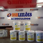 LOTE 141 - 06 BALDES DE WIPES PEROXY 40, PANOS UMEDECIDOS DESINFETANTE HOSPITALAR PARA SUPERFÍCIES FIXAS E ARTIGOS NÃO CRÍTICOS. (NO ESTADO, LEILÃO NÃO TEM GARANTIA E NEM DEVOLUÇÃO, SUJEITO A POSSÍVEIS AVARIAS VISÍVEIS/OCULTAS E/OU AUSÊNCIA DE COMPONENTES).