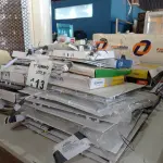 LOTE 113 - 01 LOTE COM VÁRIAS LUMINÁRIAS DE LED MARCAS E MODELOS DIVERSOS. (NO ESTADO, LEILÃO NÃO TEM GARANTIA E NEM DEVOLUÇÃO, SUJEITO A POSSÍVEIS AVARIAS VISÍVEIS/OCULTAS E/OU AUSÊNCIA DE COMPONENTES).